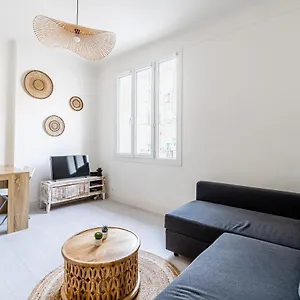  Appartement T3 En Rez-de-chaussee, Avec Velos, Plages Mourillon France