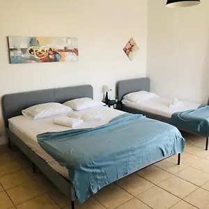 Blife Felicya Private Homestay Faro